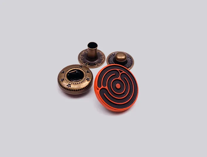 Enamel colour snap fastener set.